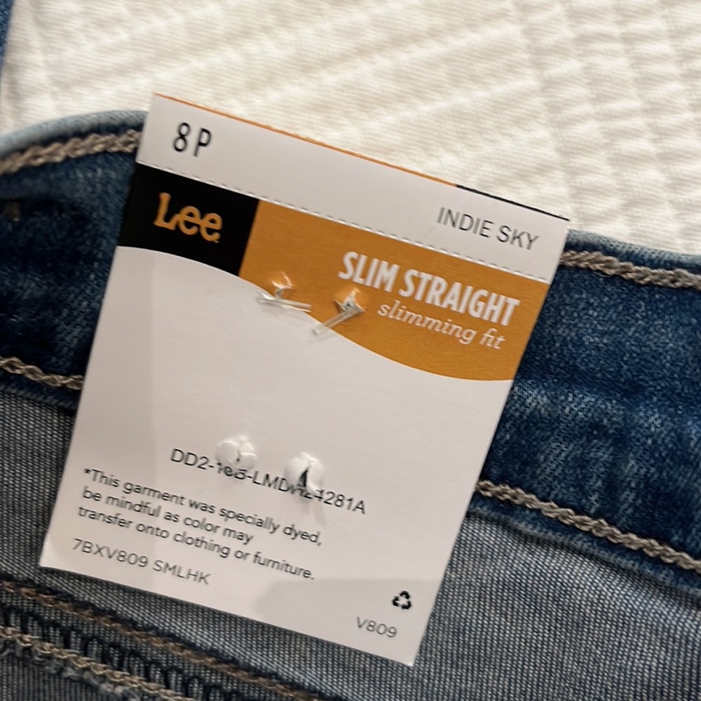 NWT Lee Slim Straight jeans - Picture 7 of 8